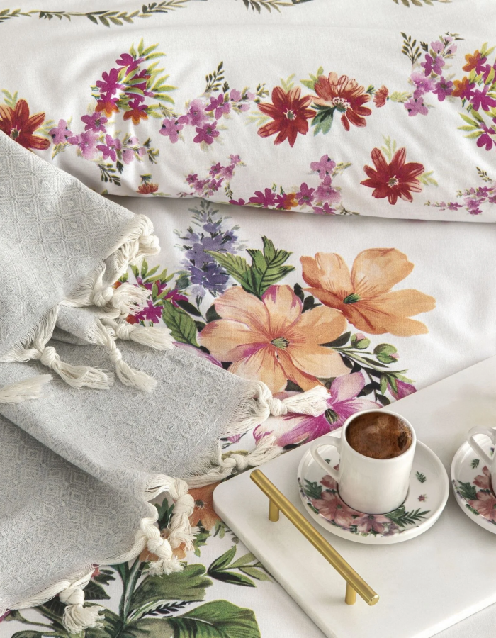 Taç Petunia Ranforce Çift Kişilik Throwlu Nevresim Seti Pembe (2025 Anneler Günü Özel Nevresimi)