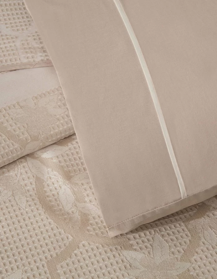 Taç Jakar Linora Çift Kişilik Pike Takımı Pudra (Simli Tasarım)